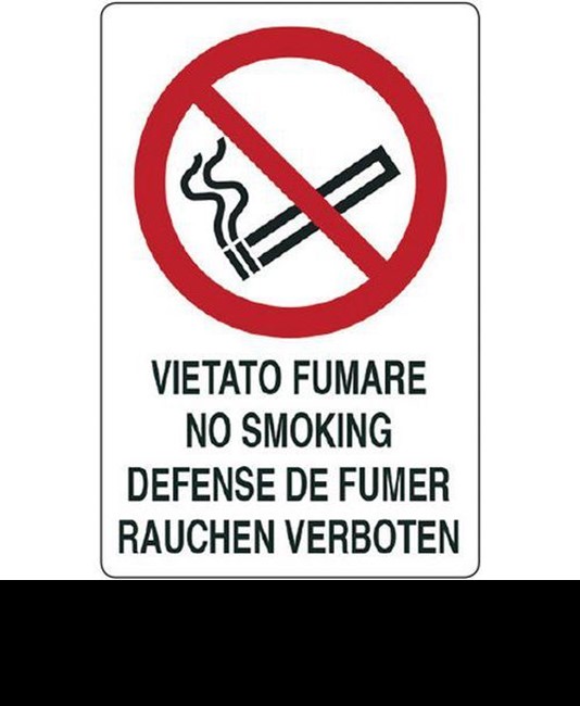 Cartello di divieto 'vietato fumare no smoking defense de fumer...'