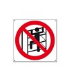 Cartello 'vietato arrampicarsi sugli scaffali'